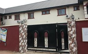 Kings Crown Hotel